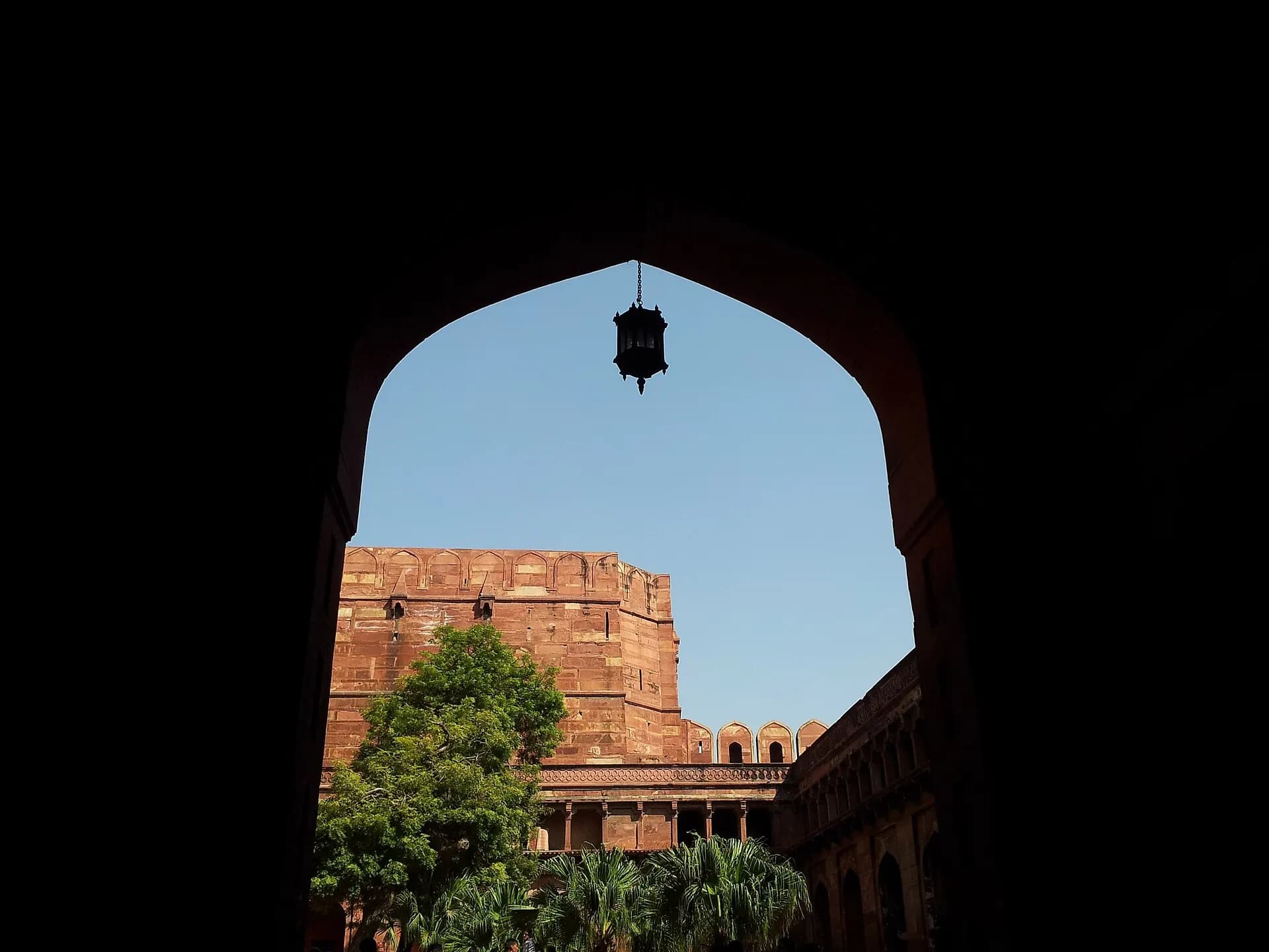 Agra Fort, inner Amar Singh gate - Anvit 1Aa