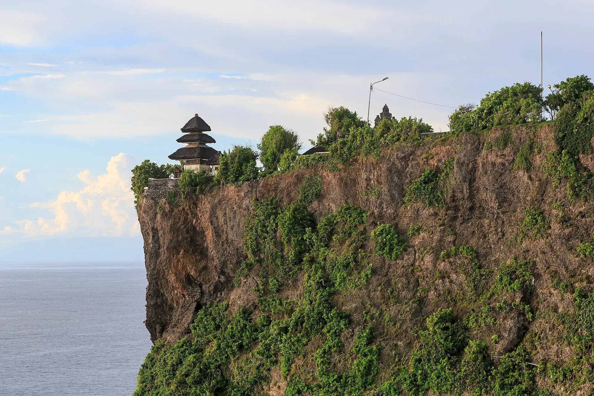 Kuta Bali Indonesia Pura-Luhur-Uluwatu-03