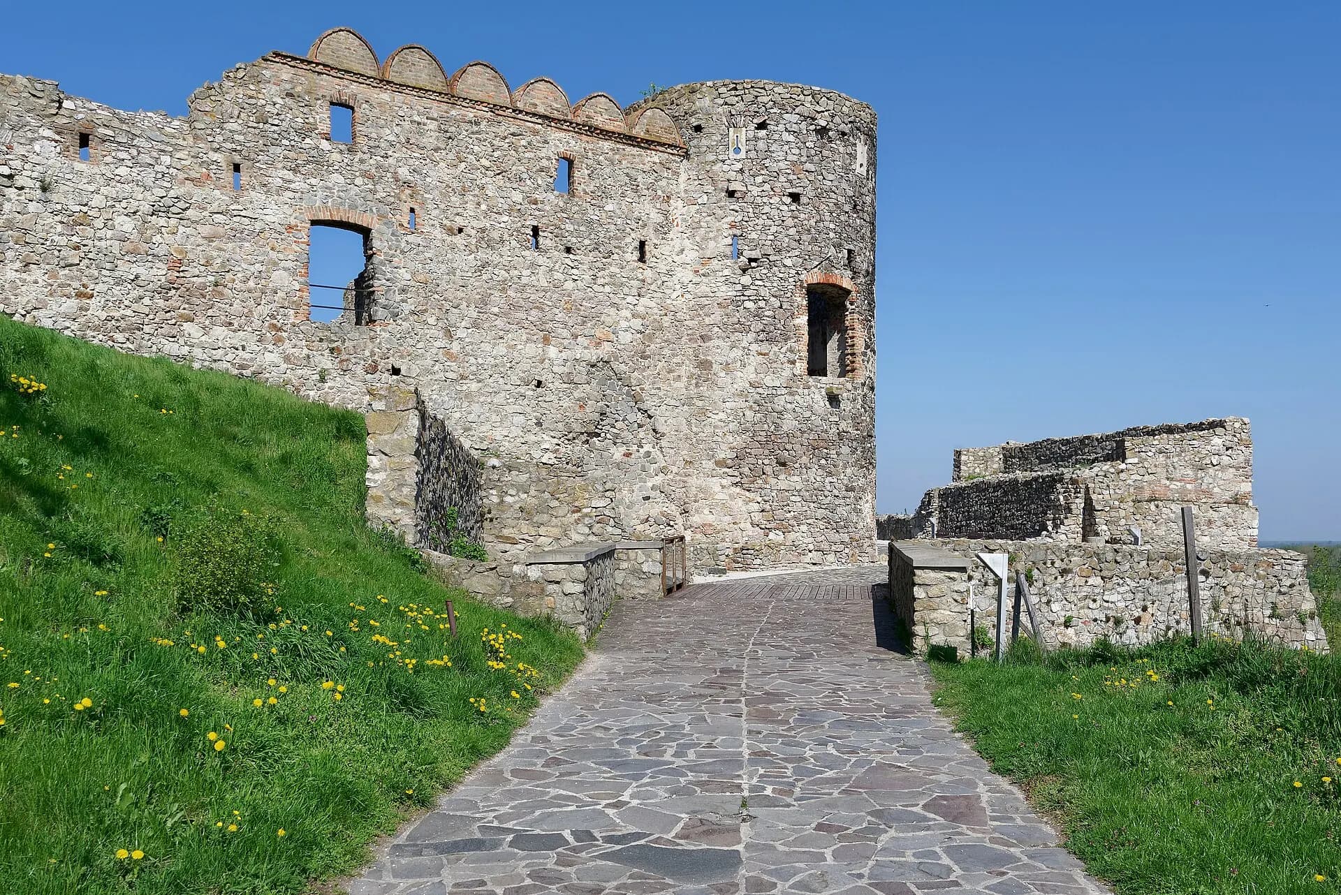 Devín Castle, 20220428 1011 5715