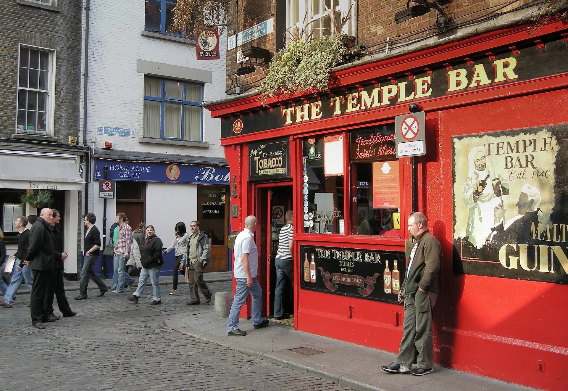 2008-05-23 The Temple Bar, Dublin, Ireland