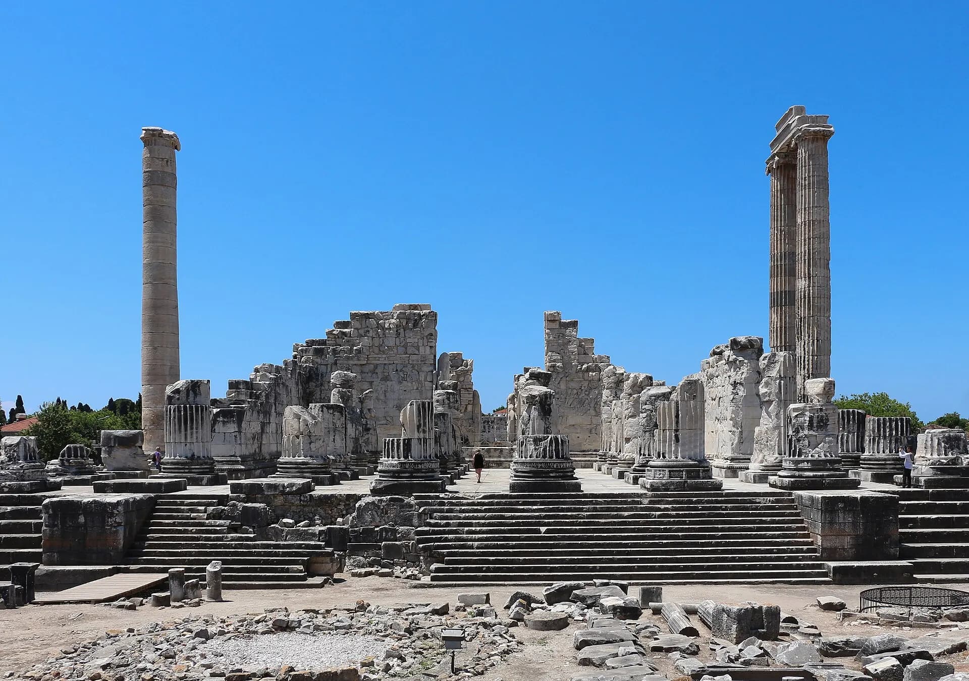 Temple of Apollo, Didyma 01