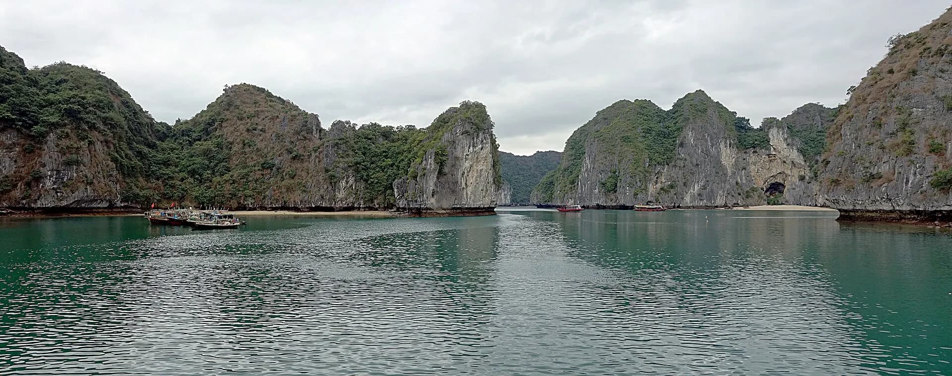 Lan Ha bay panorama ter