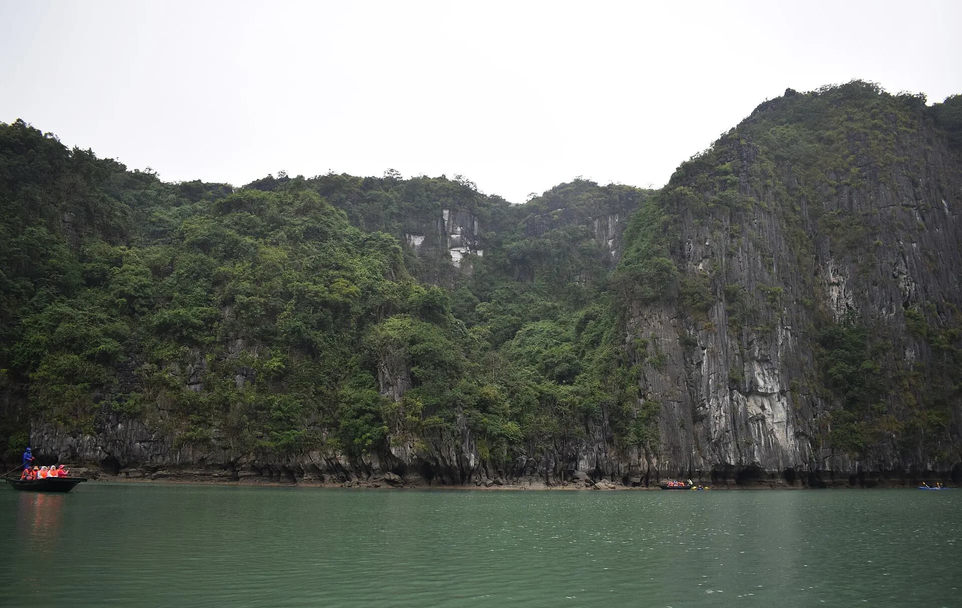 Through Luồn Cave (40254288132)