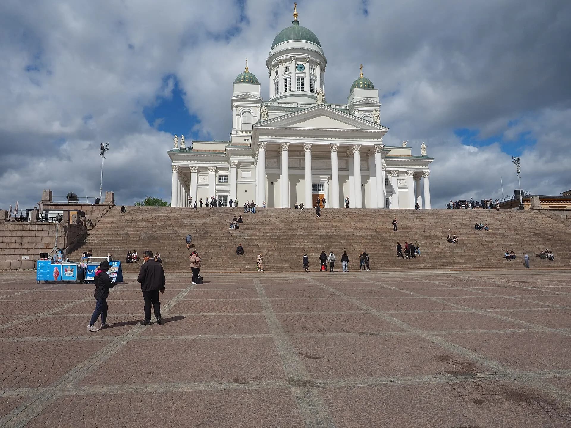 Helsinki Senate Square and Helsinki Cathedral in May 2026