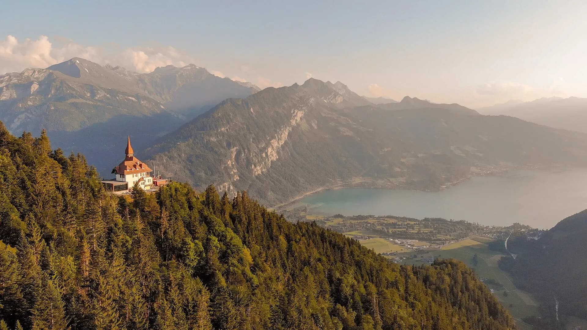 14 Harder Kulm Lac Thoune Photo by Giles Laurent