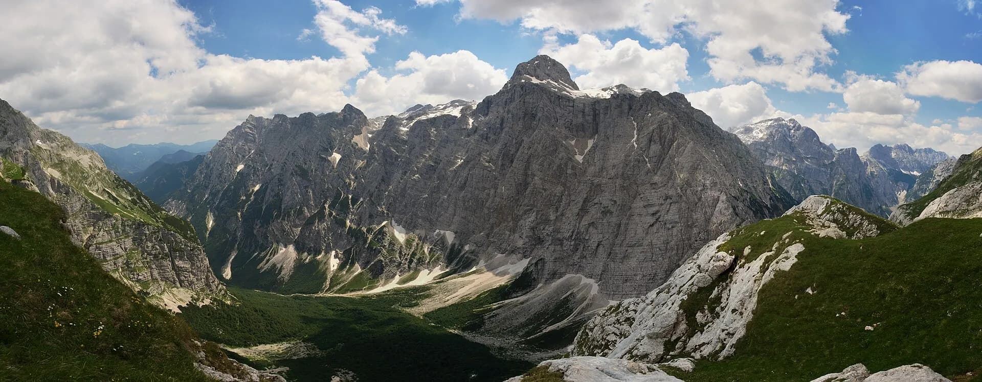 Triglav y Valle de Vrata (14202569306) (2)