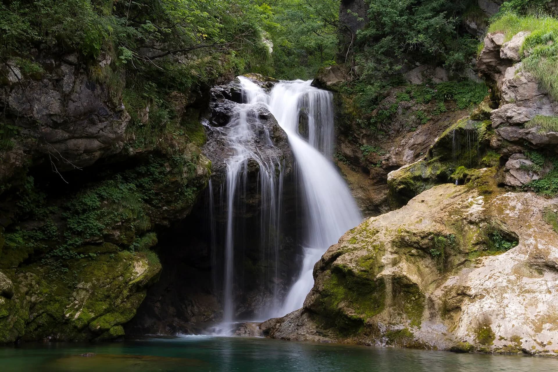 Waterfall, Vintgar Gorge. Slovenia. (9308209014)