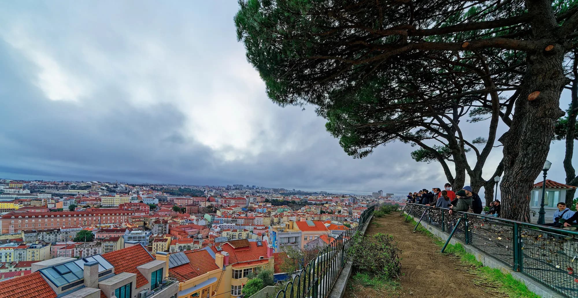 + Abends mit dem Tuck-Tuck durch Lissabon. 07
