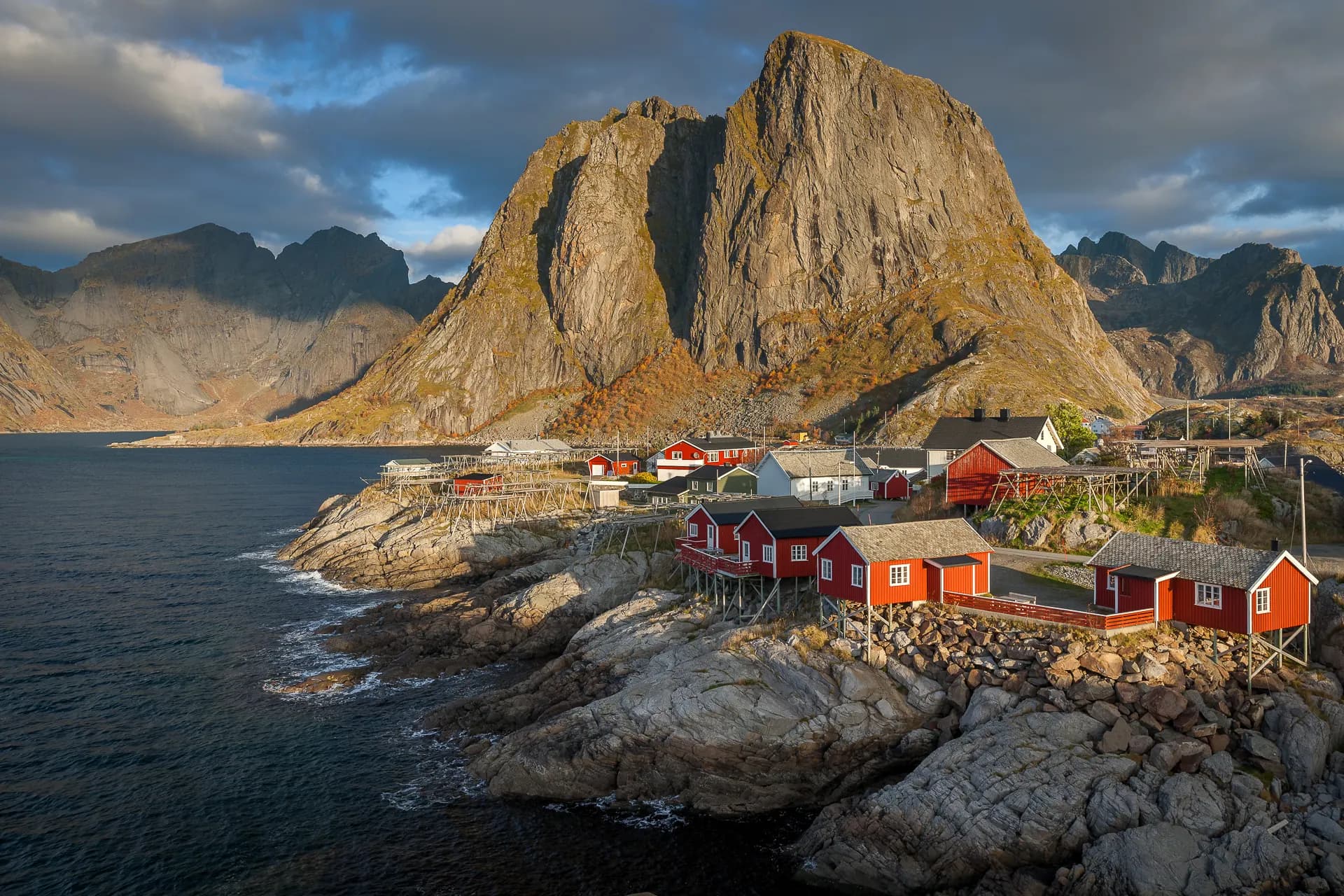Hamnøy Reine Moskenes Lofoten norway tunliweb 02