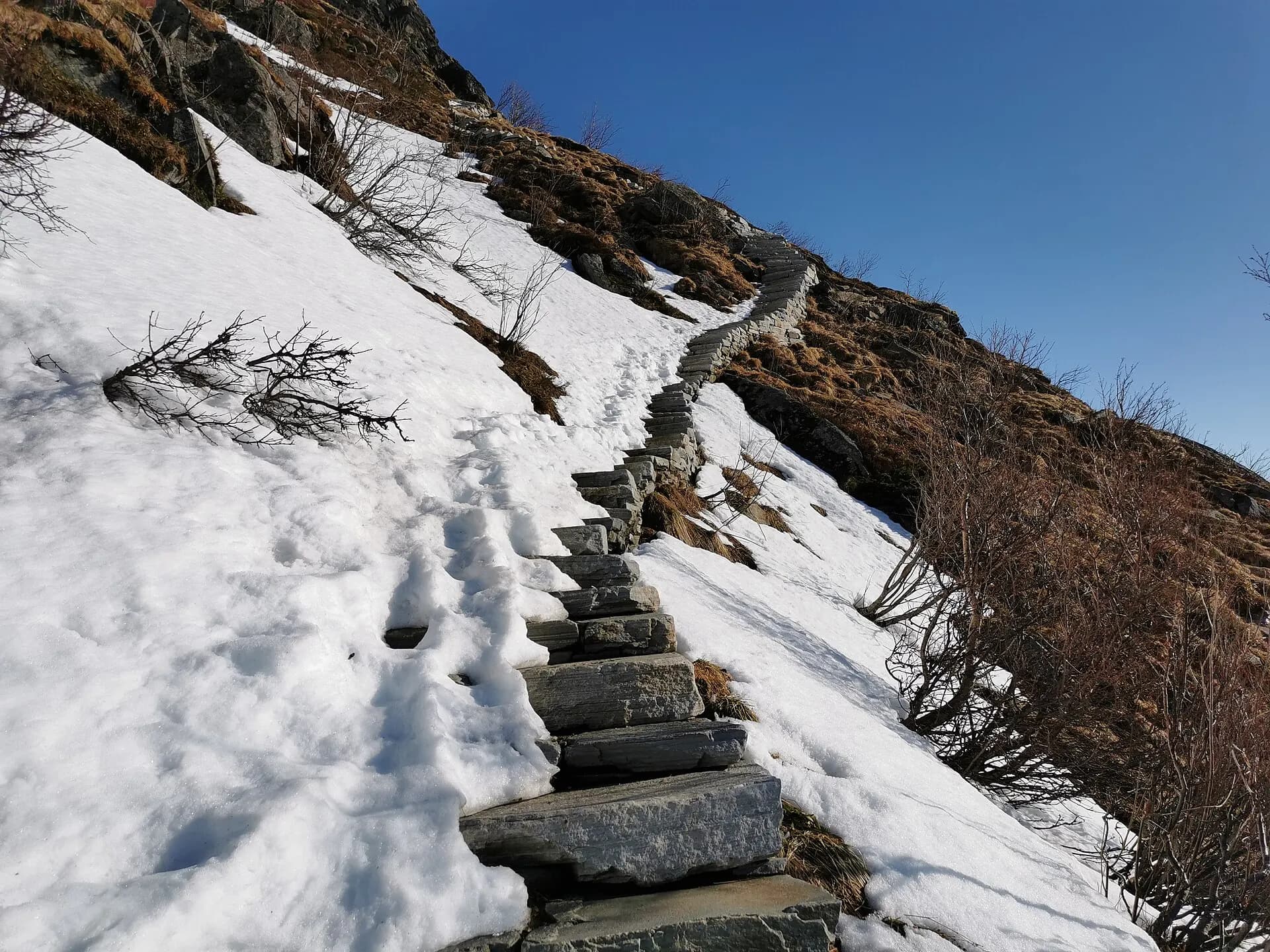 Reinebringen stairs 2
