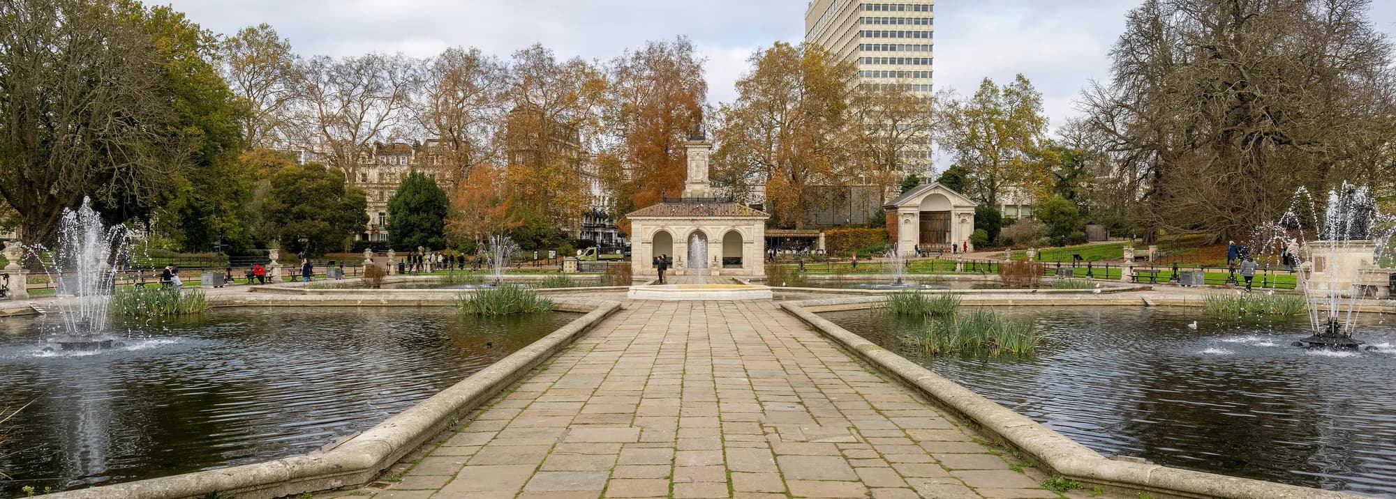 Italian Gardens (00375p)
