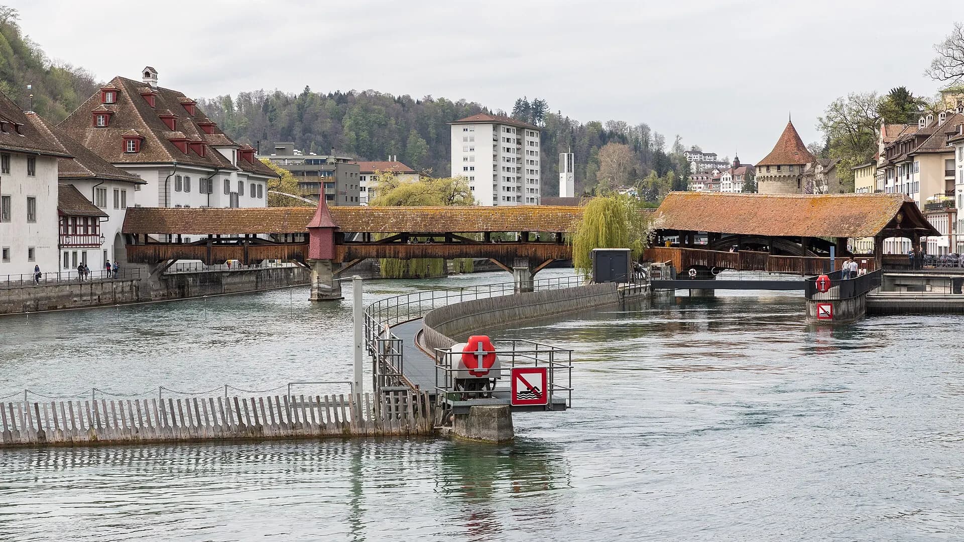 Nadelwehr und Spreuerbrücke Luzern