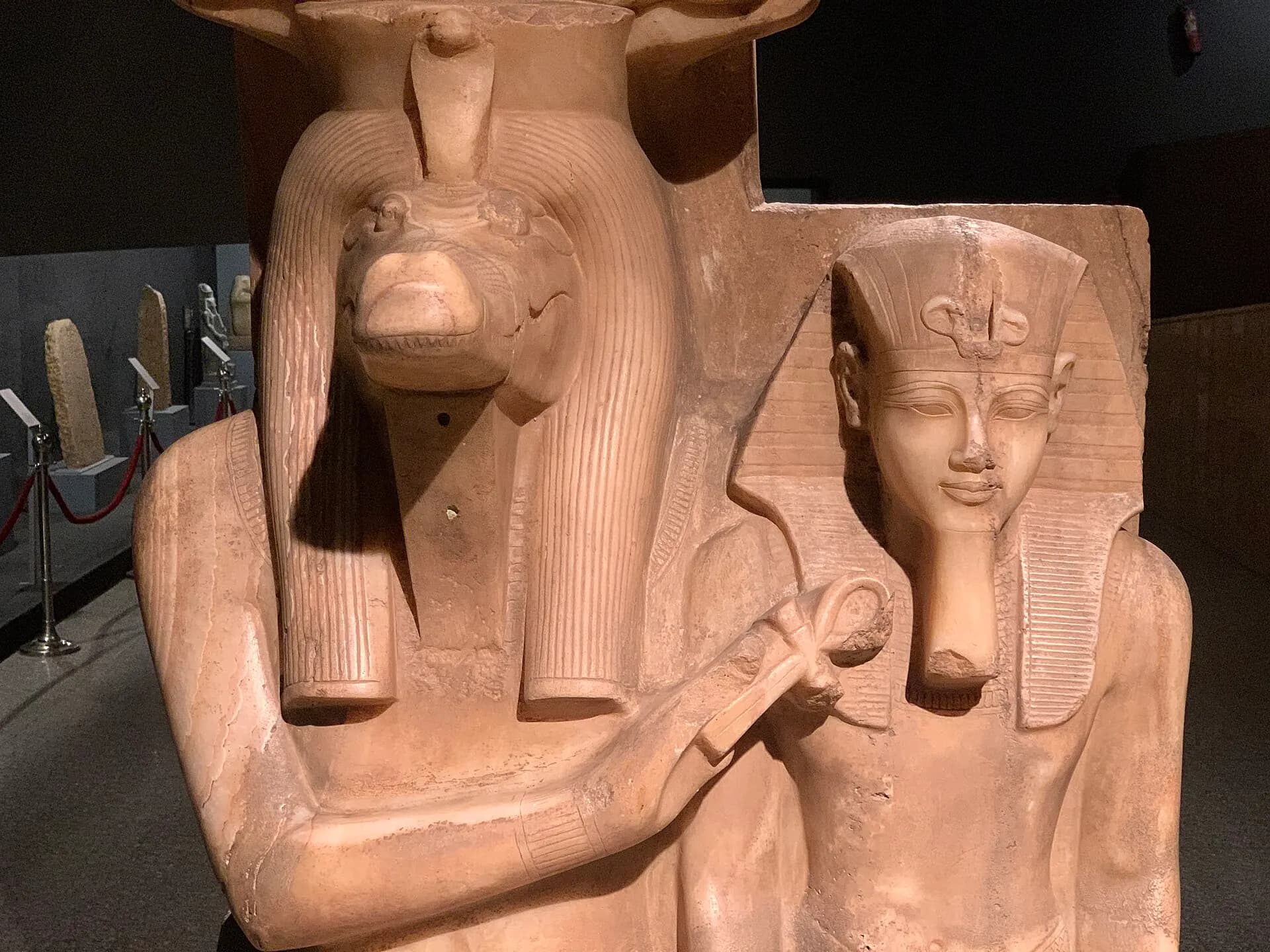 Double statue of Sobek and Amenhotep III - Luxor Museum 02