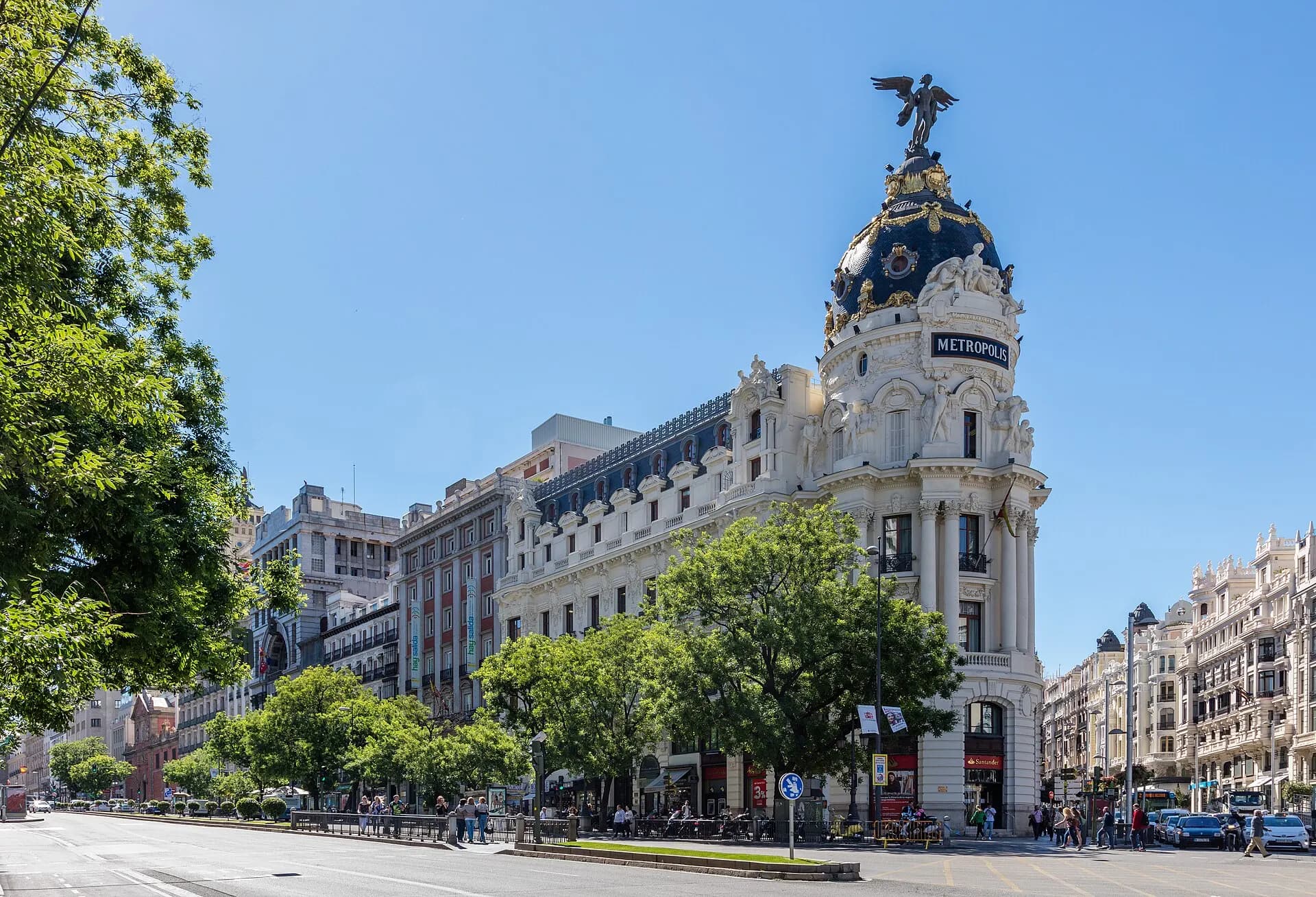 Edificio Metrópolis, calle de Alcalá, Madrid, España, 2017-05-18, DD 08