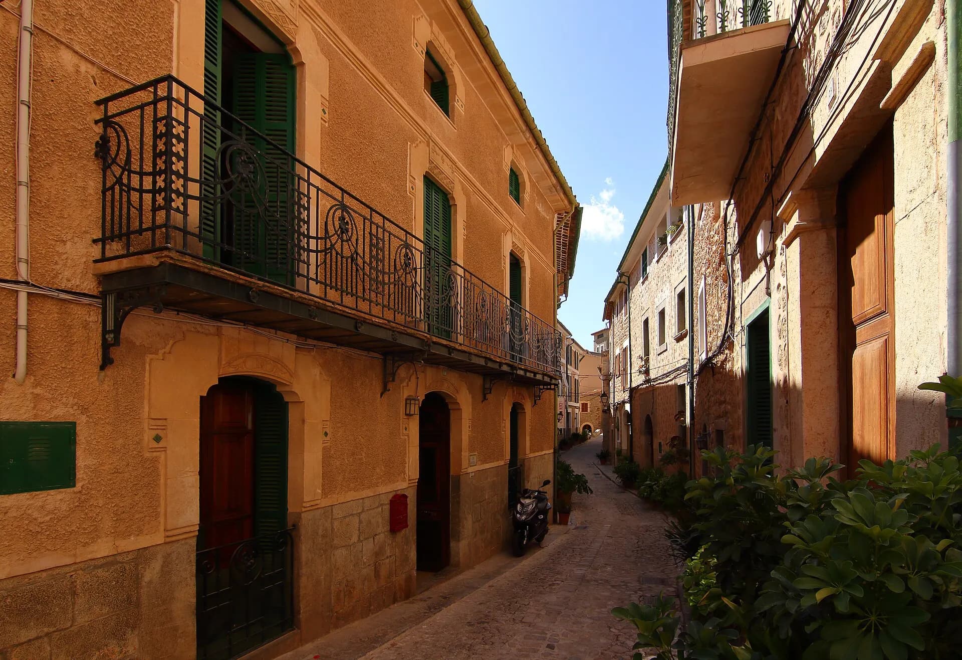 Fornalutx, Carrer Germans Reynés