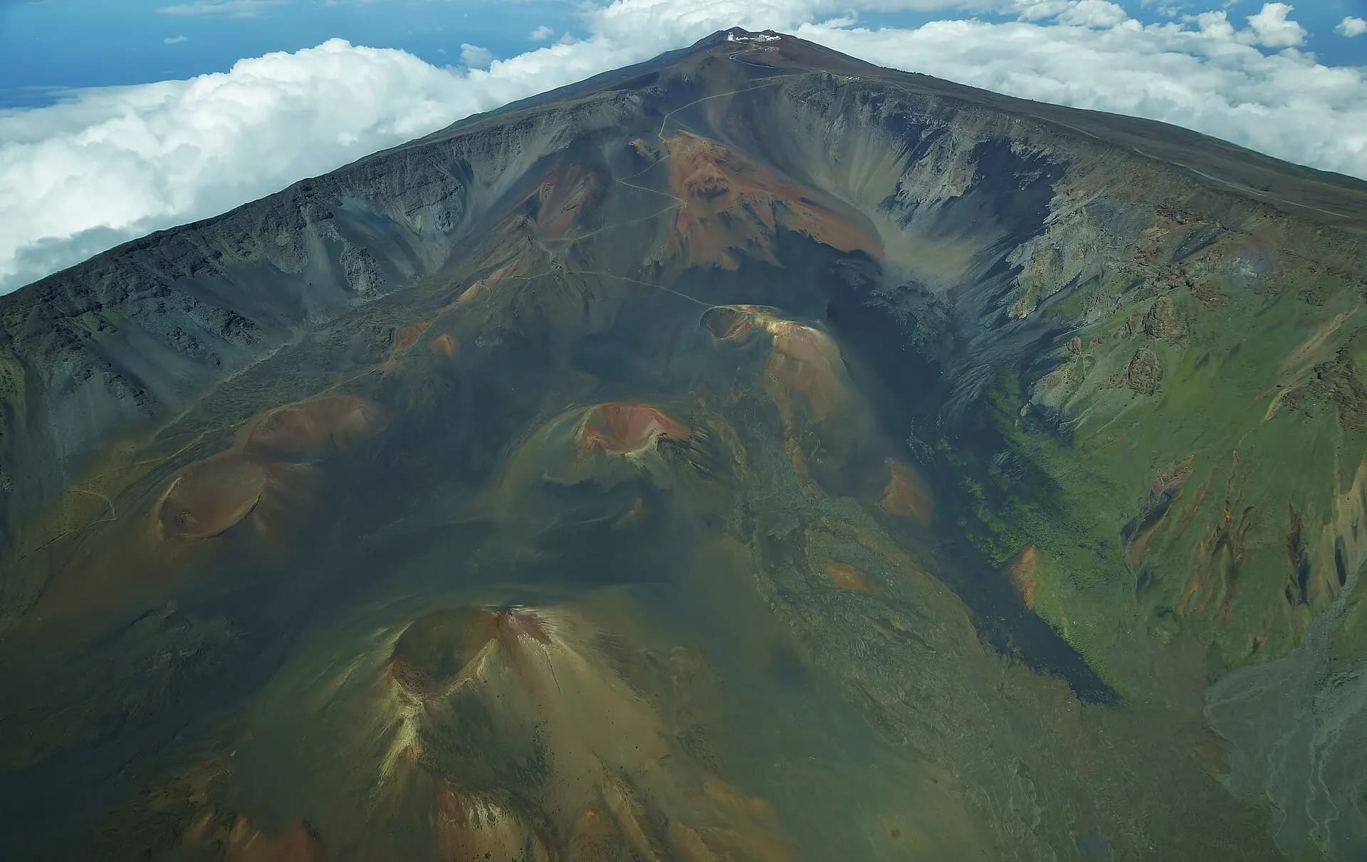 Haleakala Crater Summit and Cinder Cones - panoramio