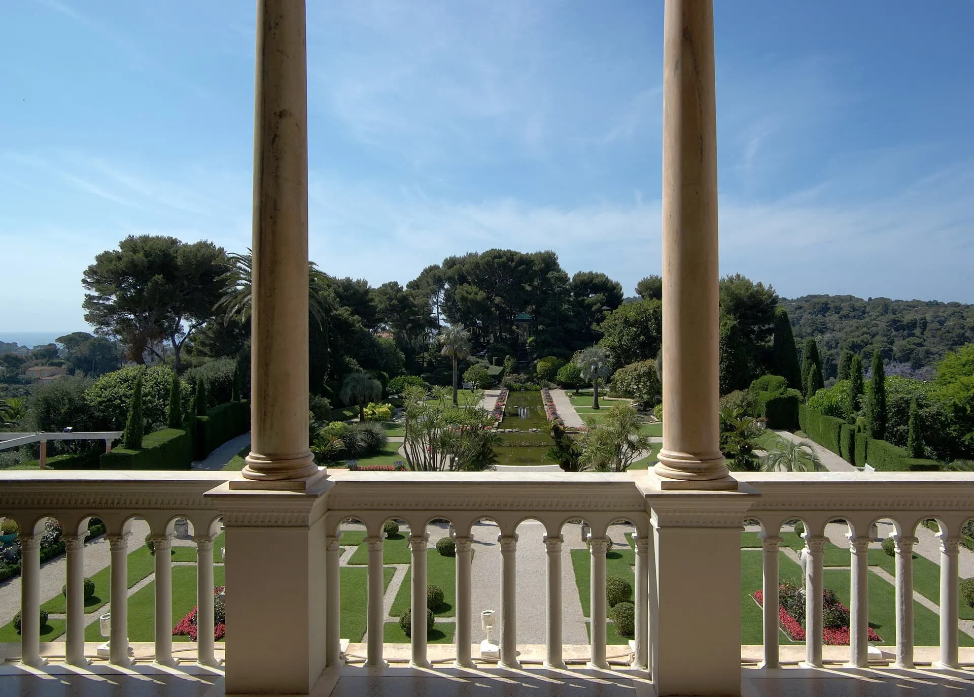 Villa Ephrussi de Rothschild BW 2011-06-10 10-43-29