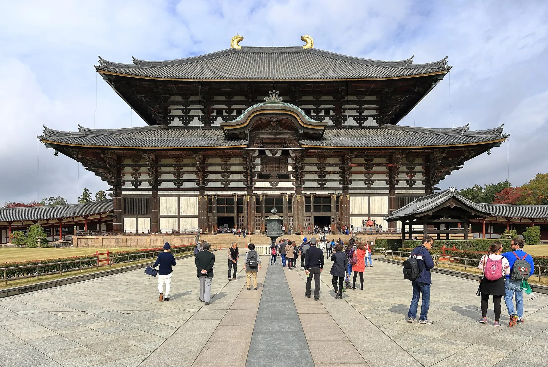 The Great Buddha Hall of Tōdai-ji, Nara, November 2016
