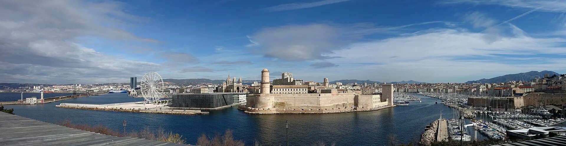 Marseille vue depuis Pharo