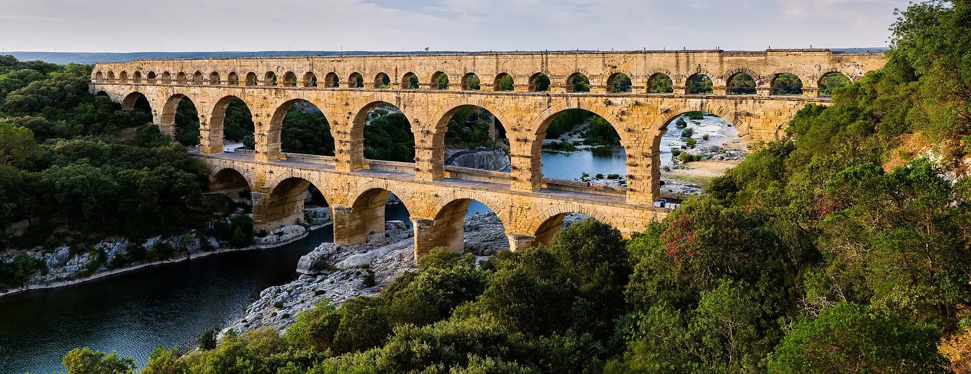 Pont du Gard BLS