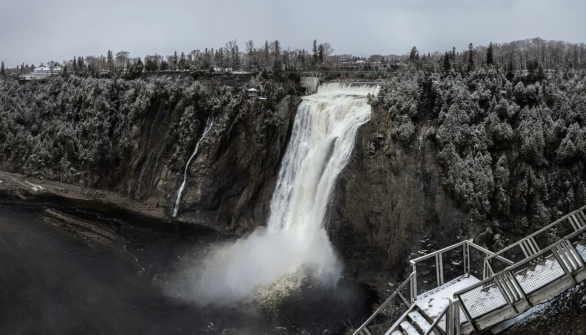 Parc de la Chute-Montmorency 001
