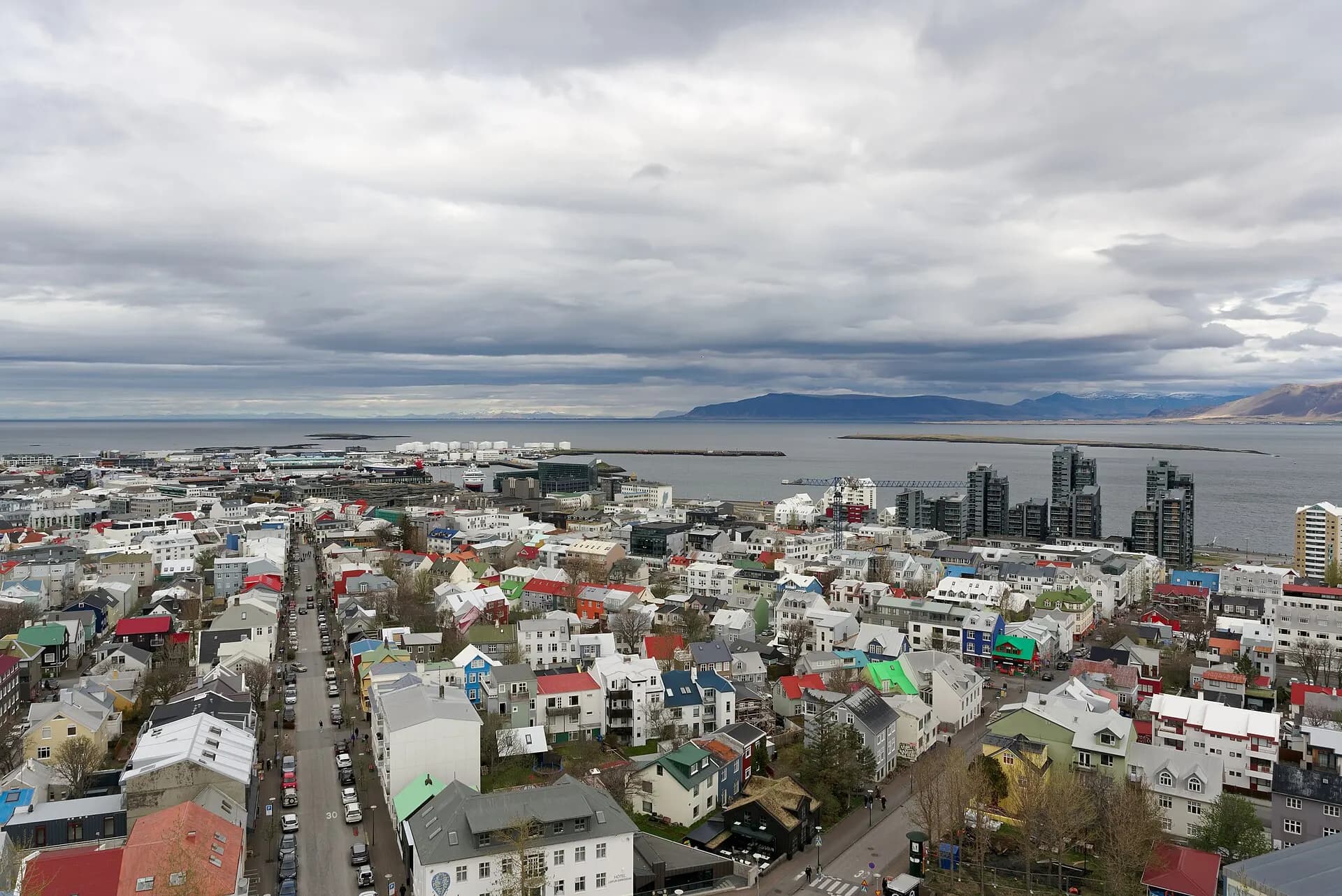 View of Reykjavík from Hallgrímskirkja, 20230507 1229 5733