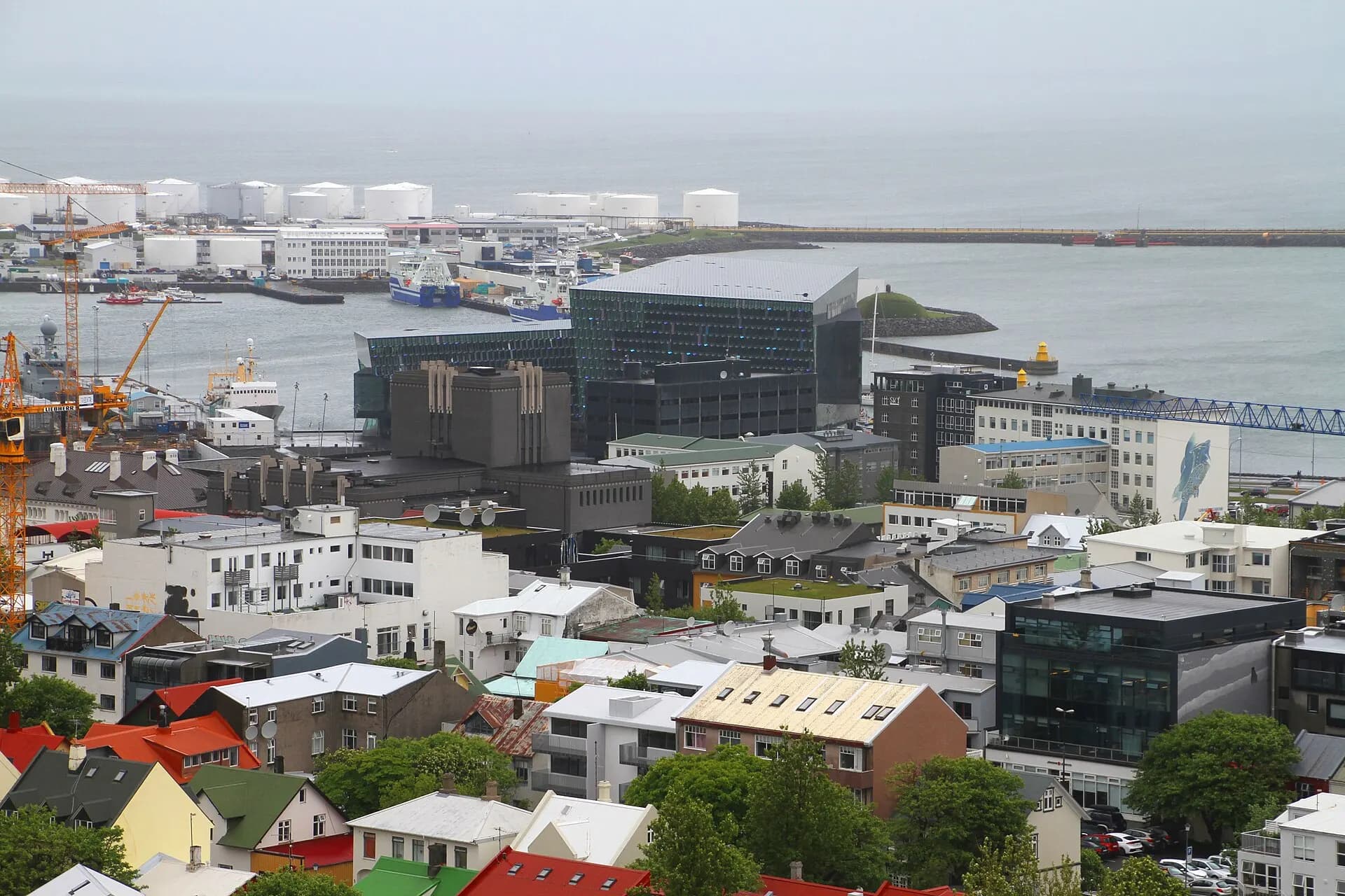 Reykjavik-42-vom Hallgrimskirchturm-Harpa-2018-gje
