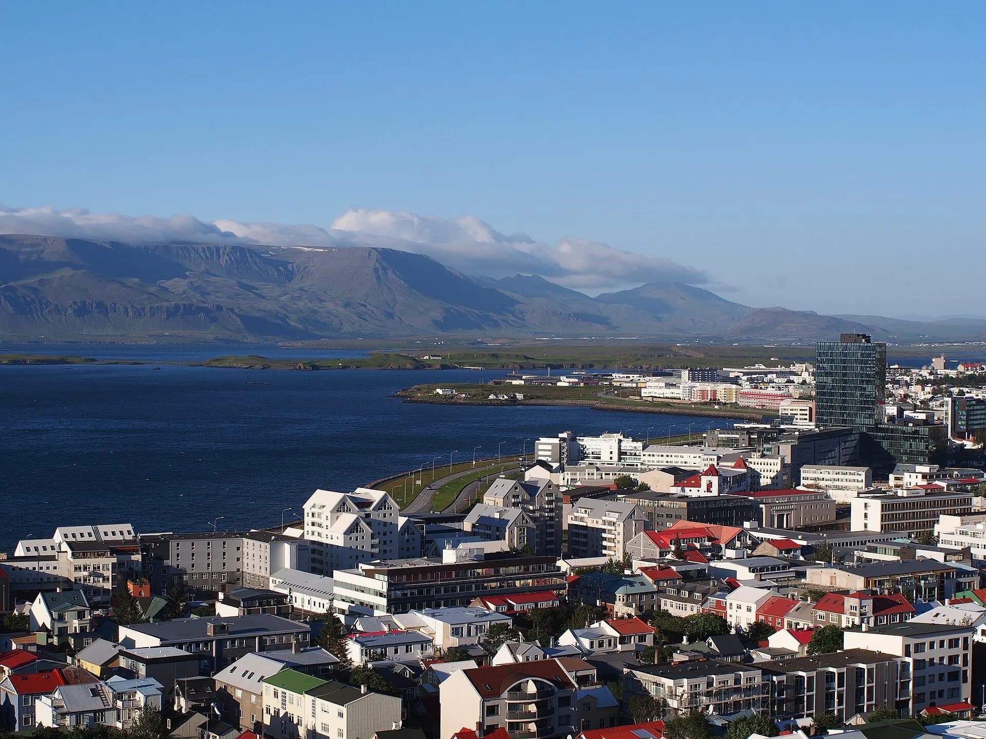 City View of Reykjavik from Hallgrímskirkja - 2013.08 - panoramio