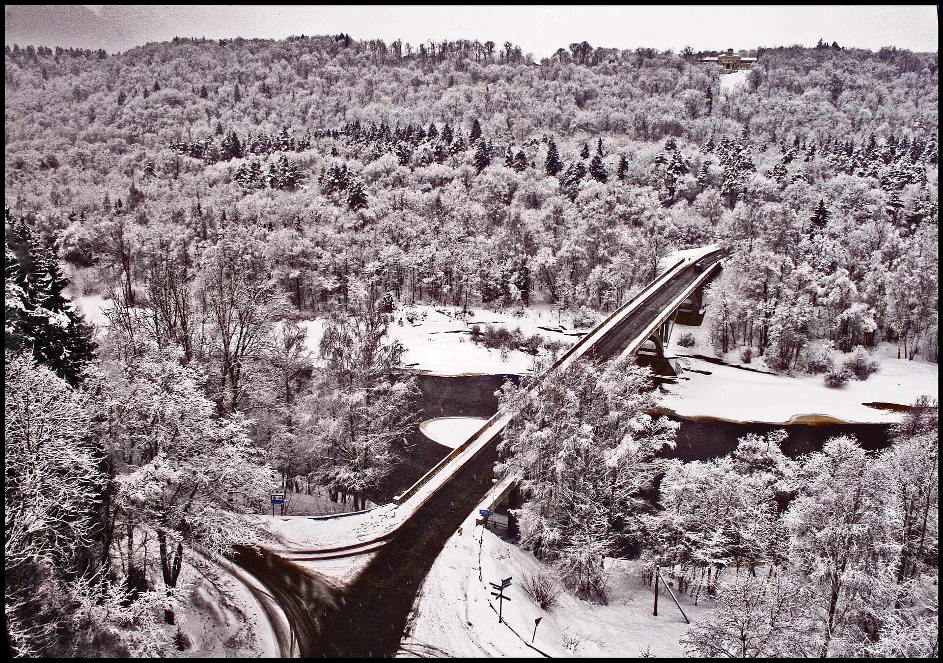 Gauja valley in Sigulda - panoramio