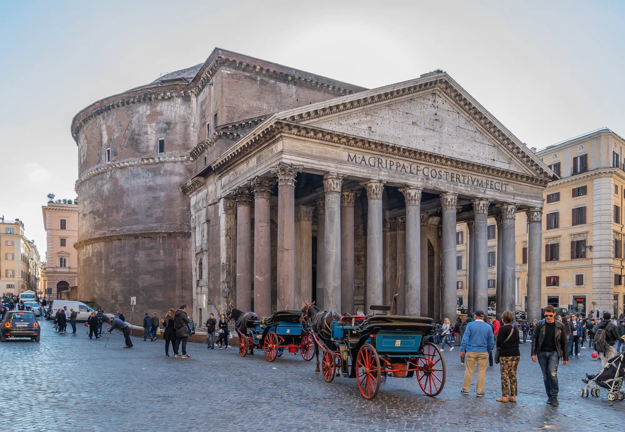 Pantheon in Rome (1)