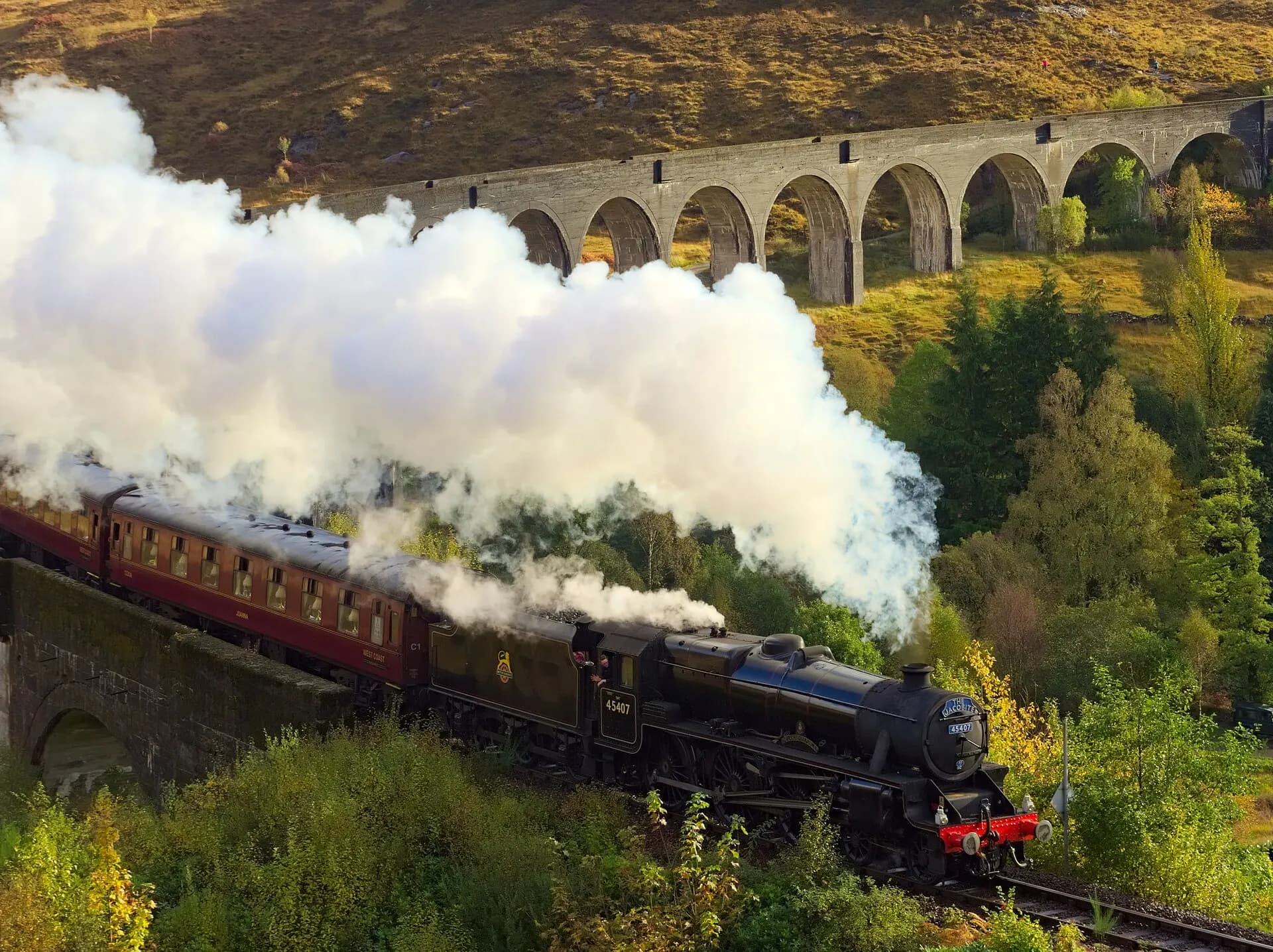 Jacobite on Glenfinnan Viaduct 2 20211024