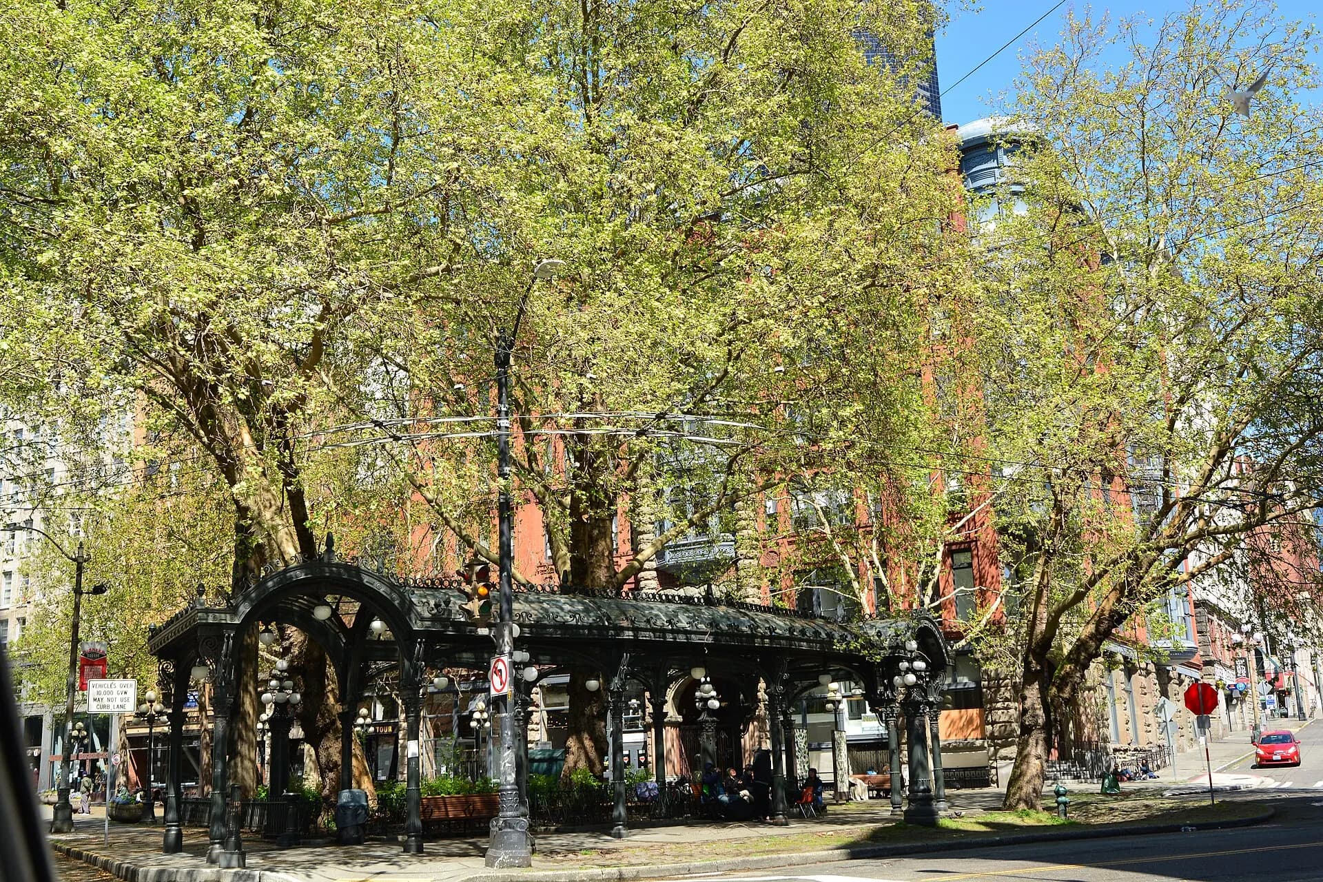 Seattle - Pioneer Square Pergola - 2020-04-24