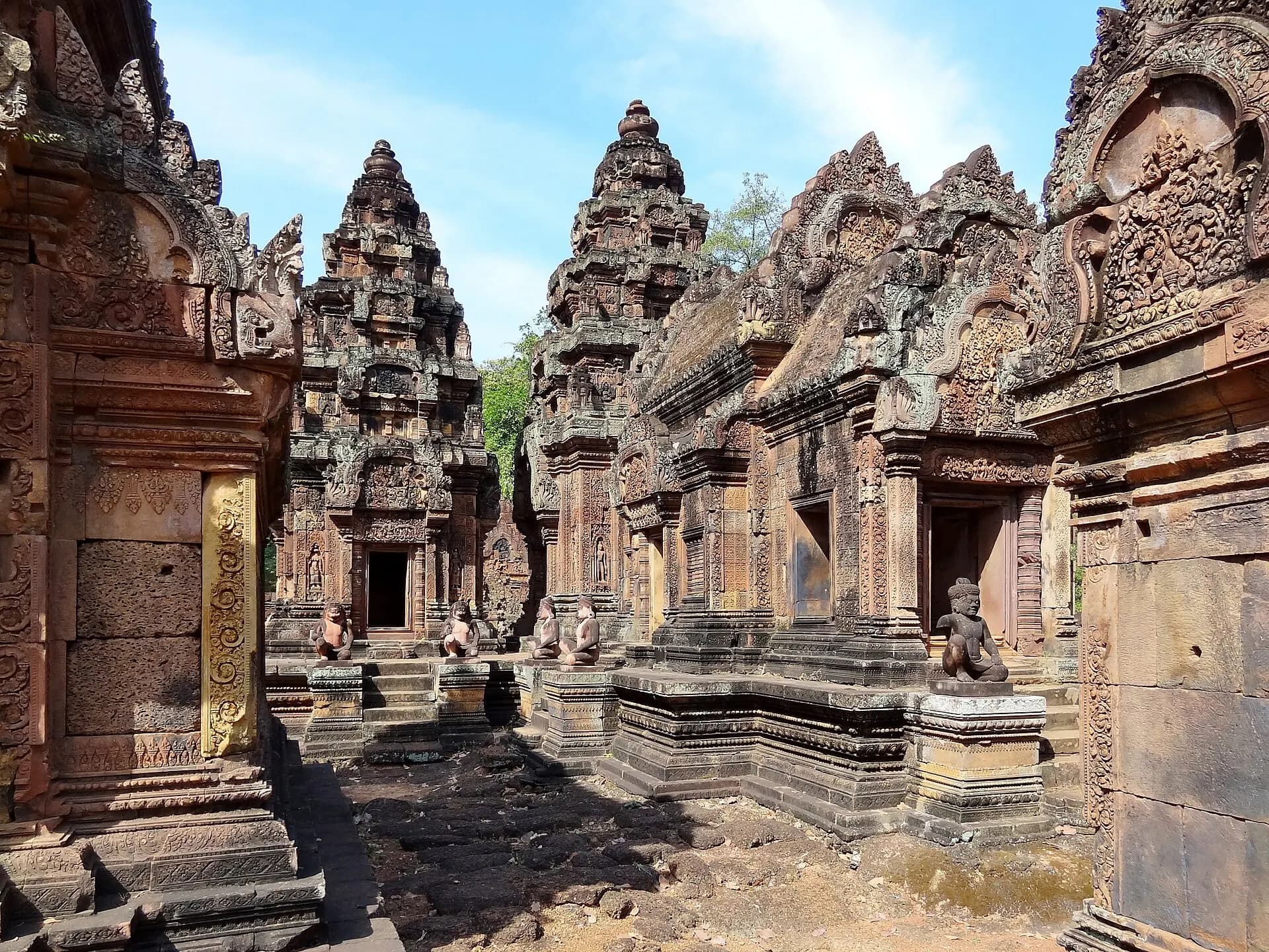 Banteay Srei 32a