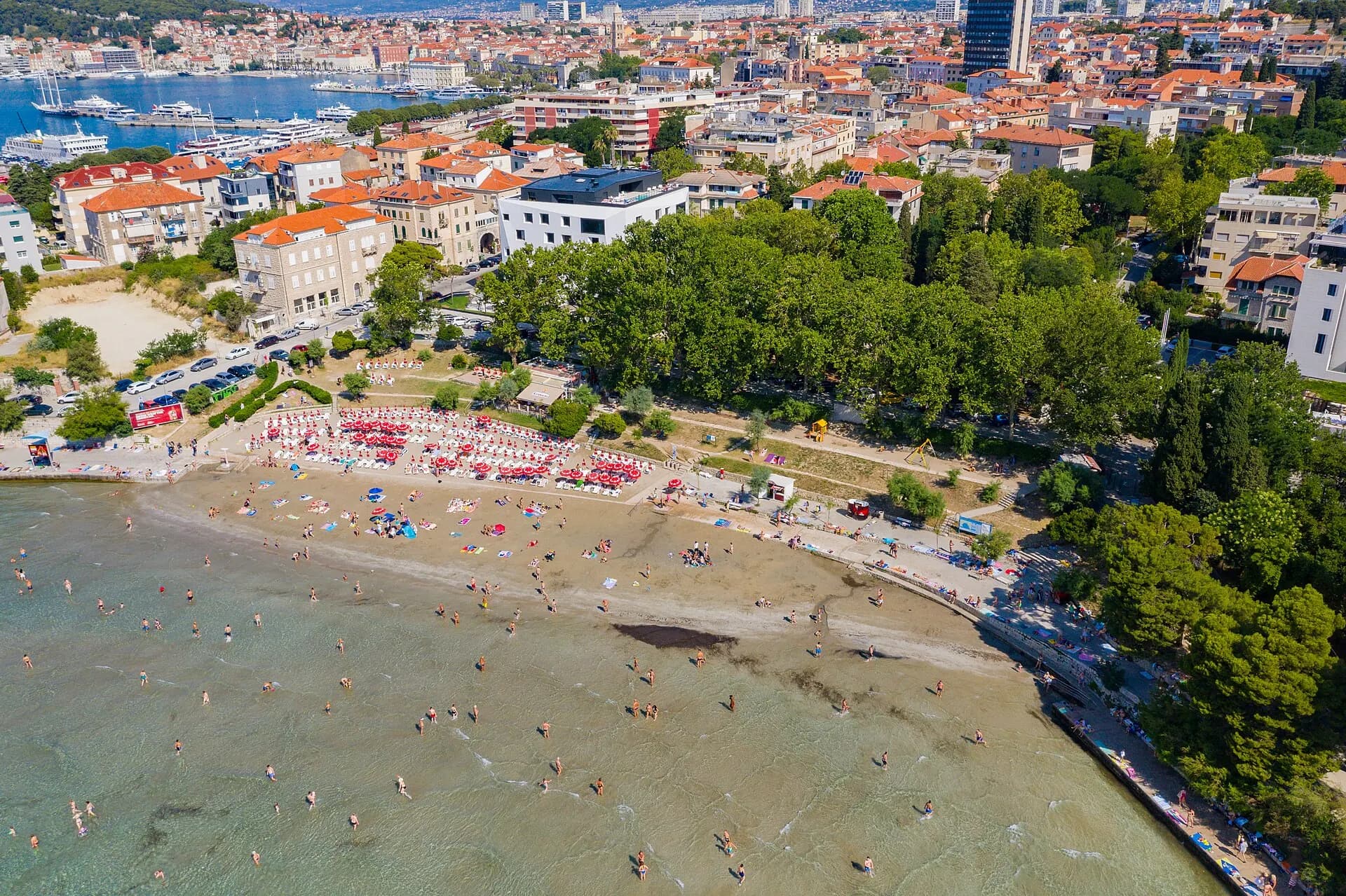 Strand Bacvice in Split, Kroatien (48608740097)
