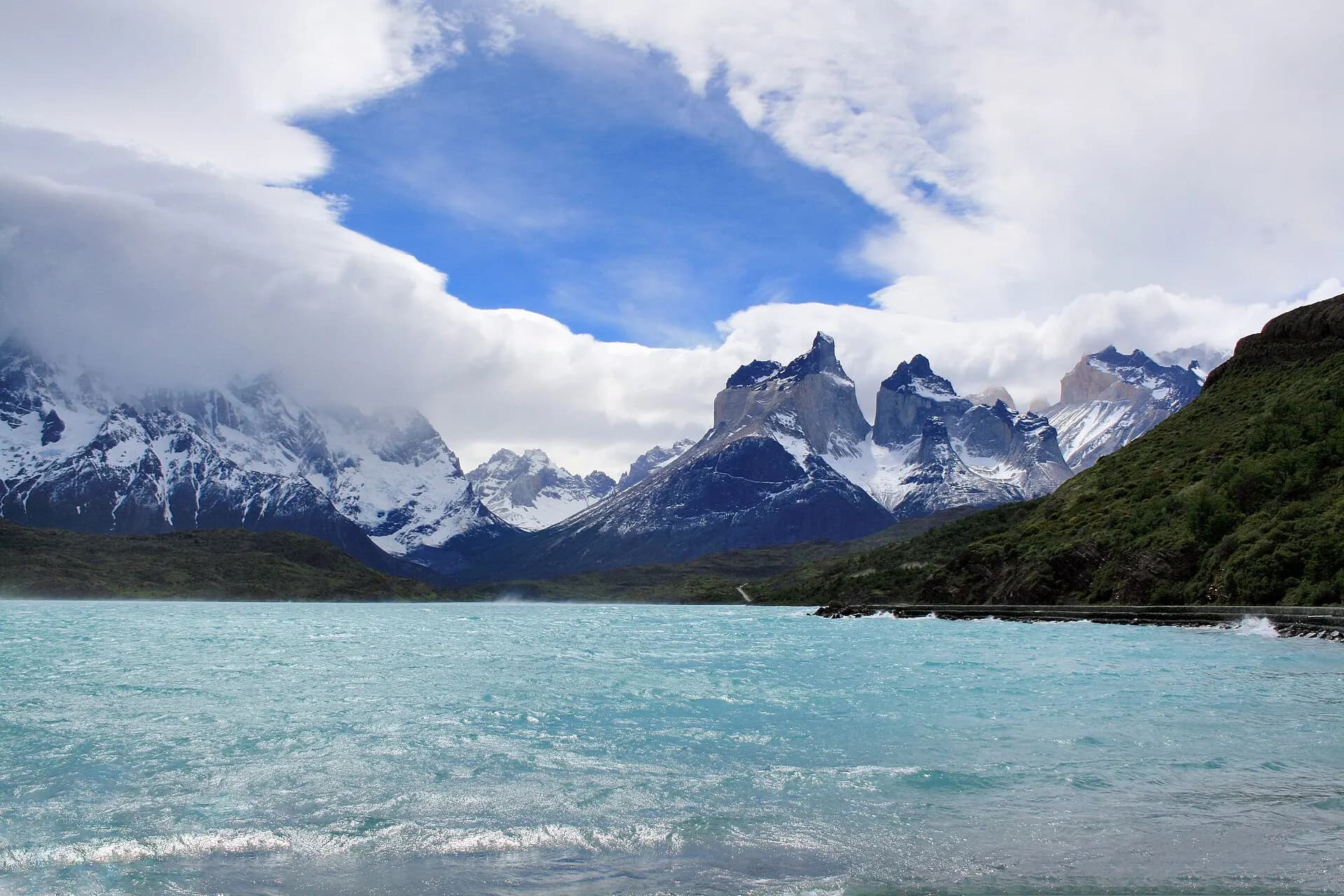 Cuernos del Paine, Parque Nacional Torres del Paine, Chile6