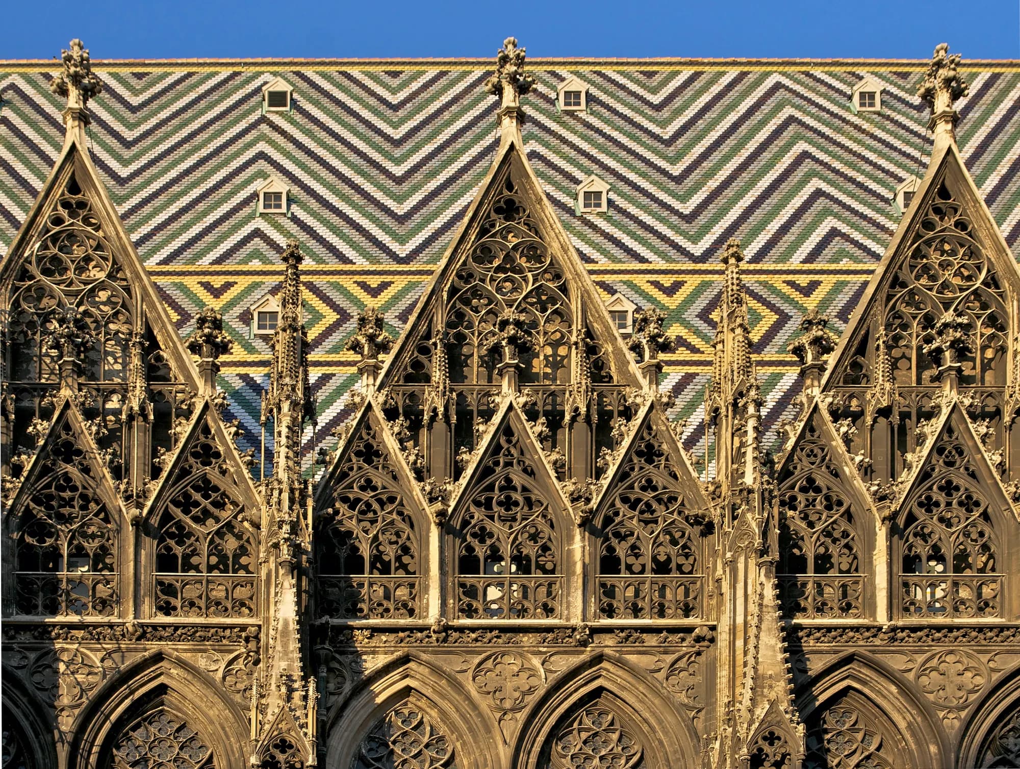 Structures roofs St Stephen's cathedral Vienna modifié-2
